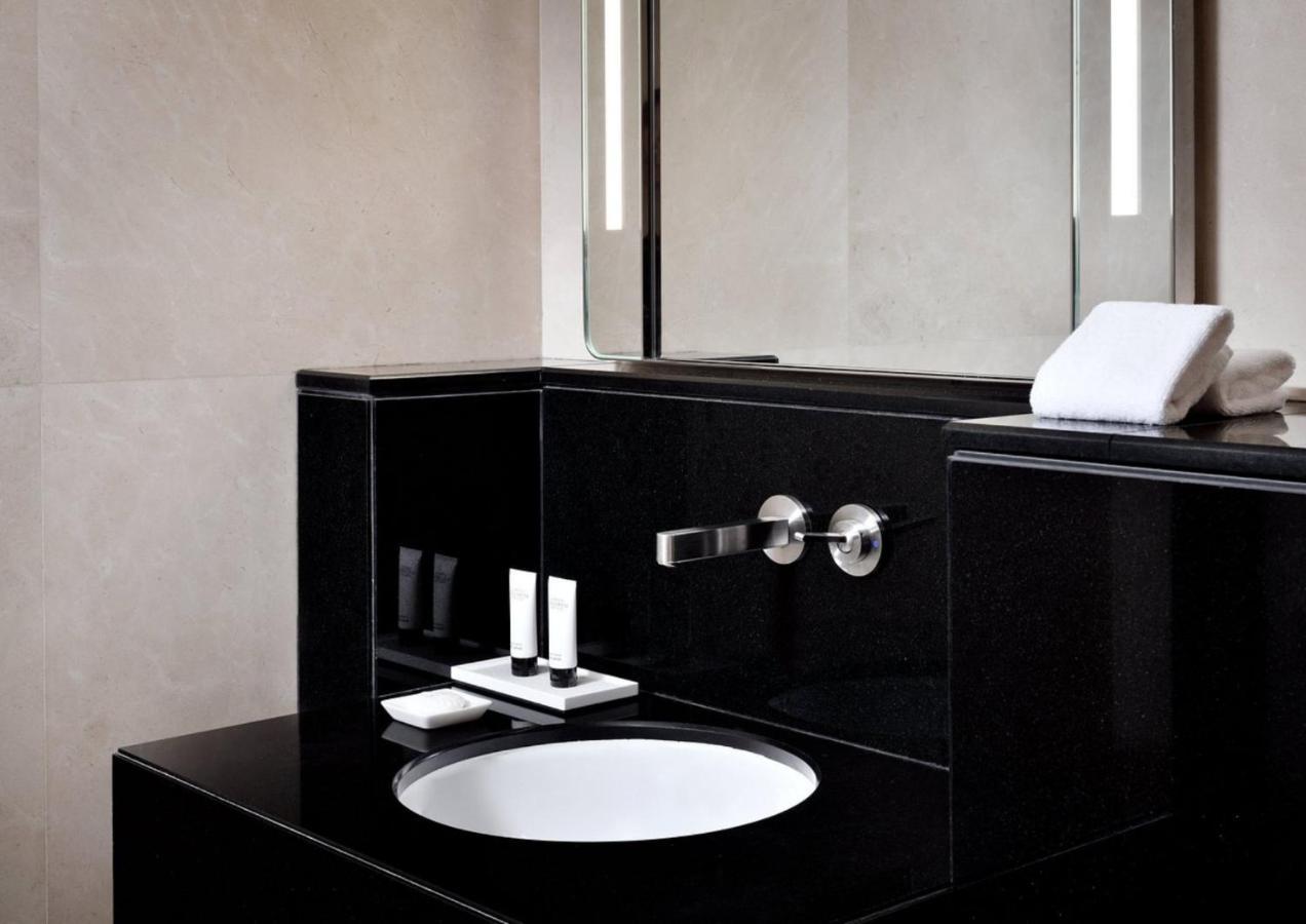Address Dubai Mall Apartments By Qstay Esterno foto